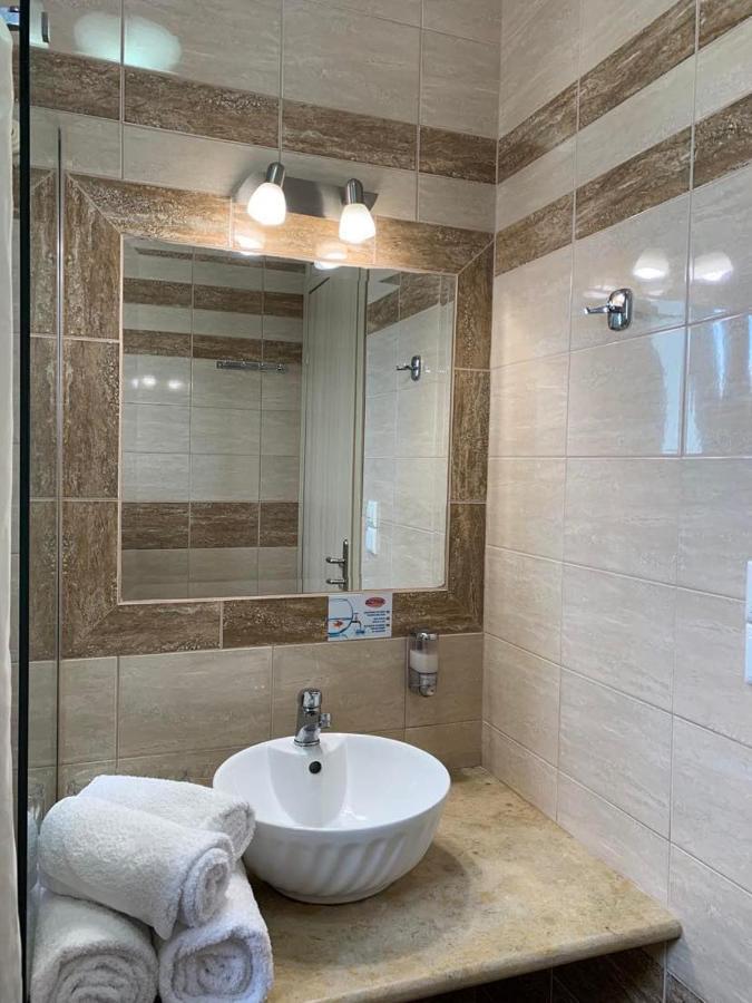 Yolanda Studios Paralia Agias Foteinis Luaran gambar